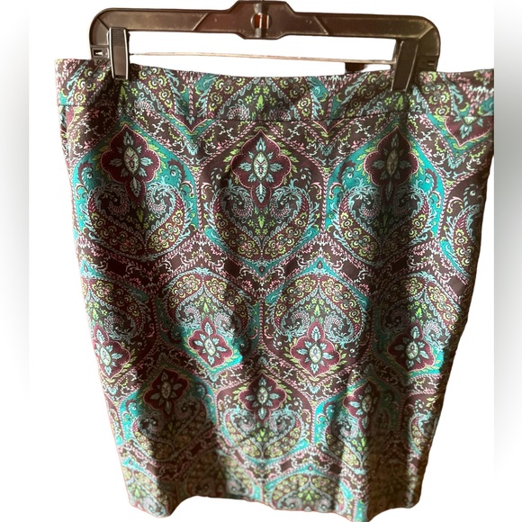 Talbots Dresses & Skirts - Talbots size 16 stunning paisley lined pencil skirt in turquoise and purple. NWT